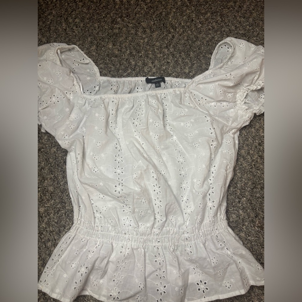 White Eyelet Puff Sleeve Top